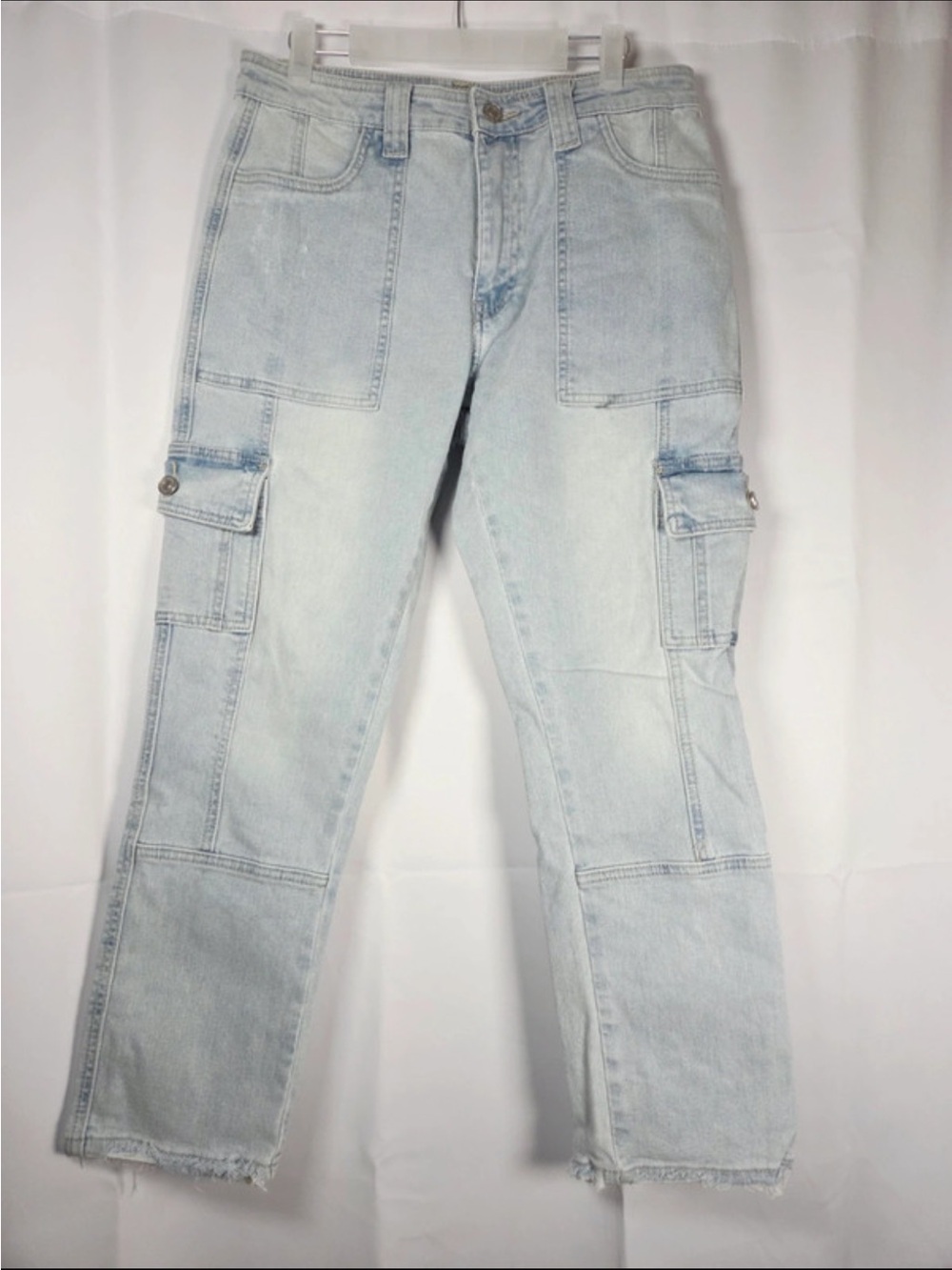KanCan Estilo Cargo Distressed Denim Blue
Crop Jeans Frayed Y2K Women's 9/28